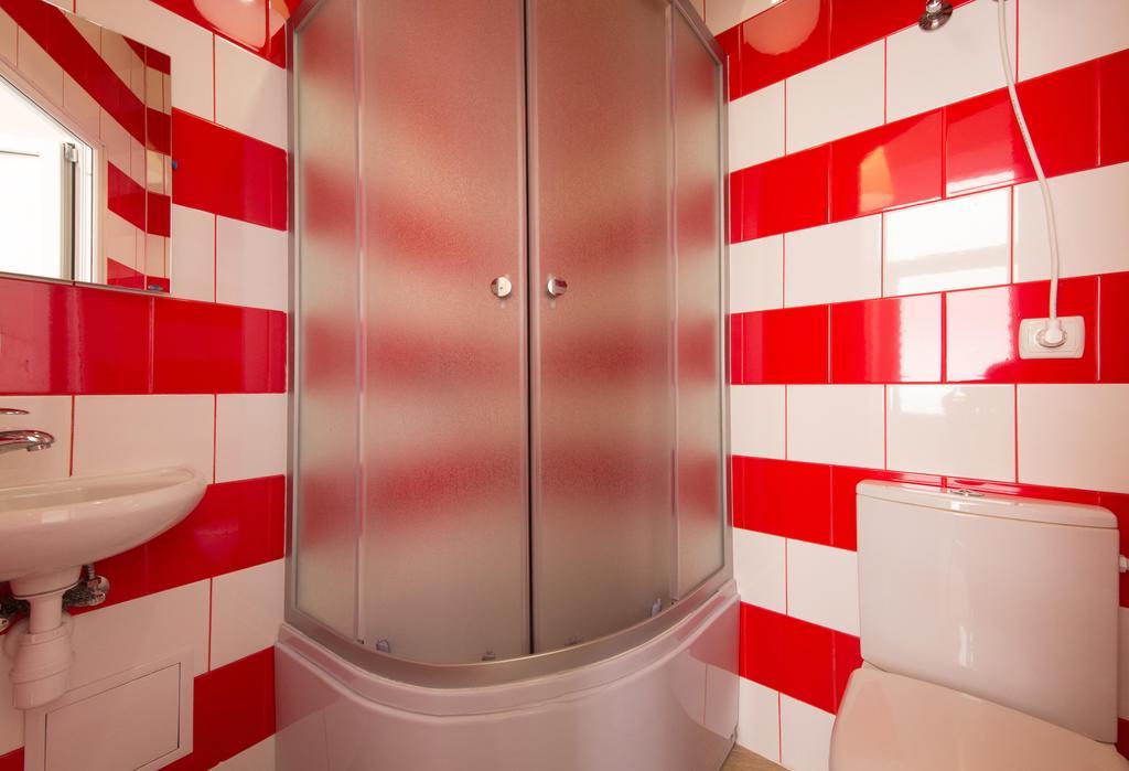 Mini Smart Apartments On Shpytalna 13- Economy Apartment Lviv Luaran gambar